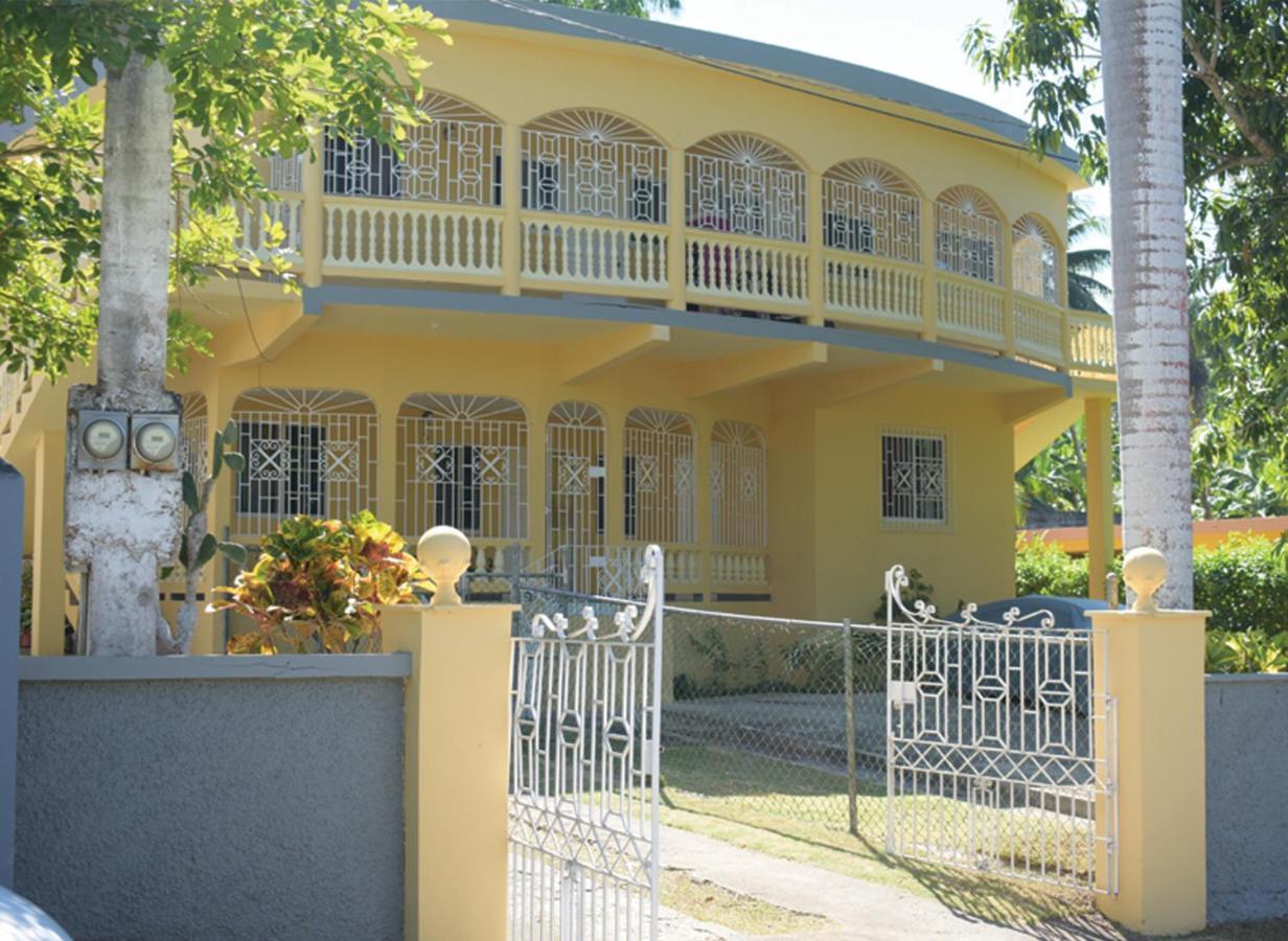 Unity Villa One Bedroom Apartment Close To Montego Bay And Beaches With Wifi Екстериор снимка